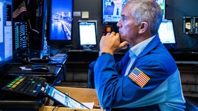 107099147-NYSE-Trading-Floor-OB-Photo-220804-CC-PRESS-4-dxffZVc6Kp.webp